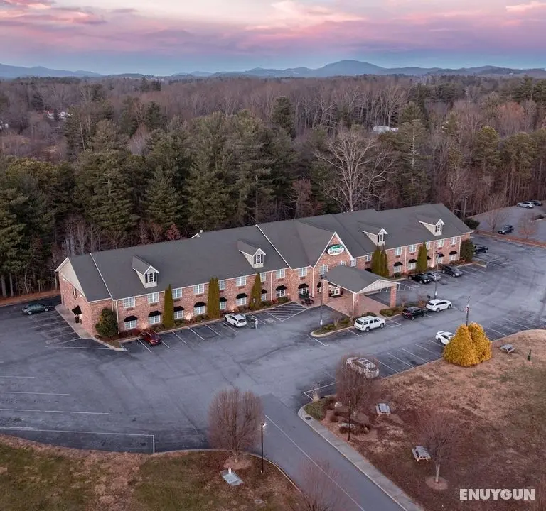 Mountain Inn & Suites - Öne Çıkan Resim