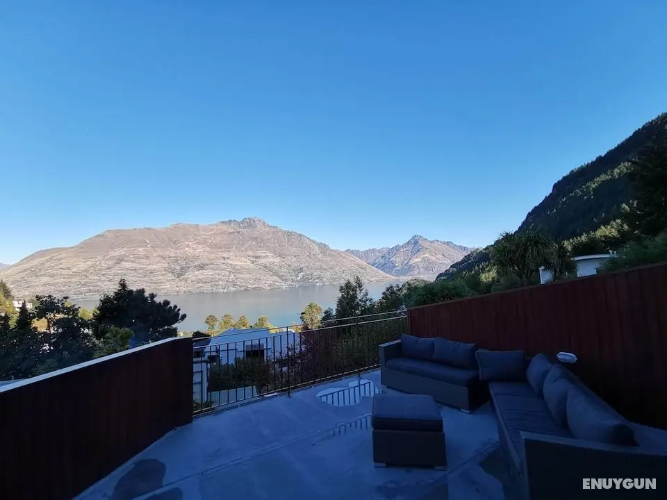 Mountain, lake, sun and this beautiful home - Oda Manzaraları