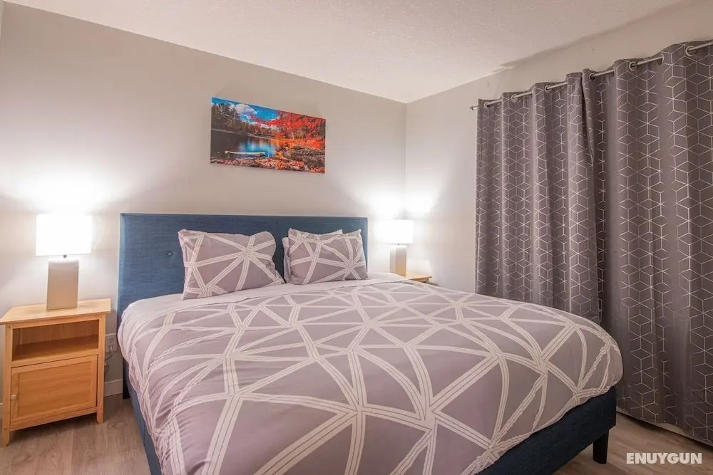 Mountain View 2 Bedroom Condo-Top Floor - Oda