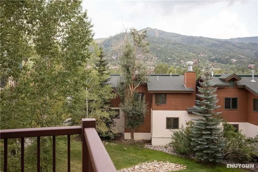 Mountain View At Eagleridge Town Homes - Konum Öne Çıkanlar