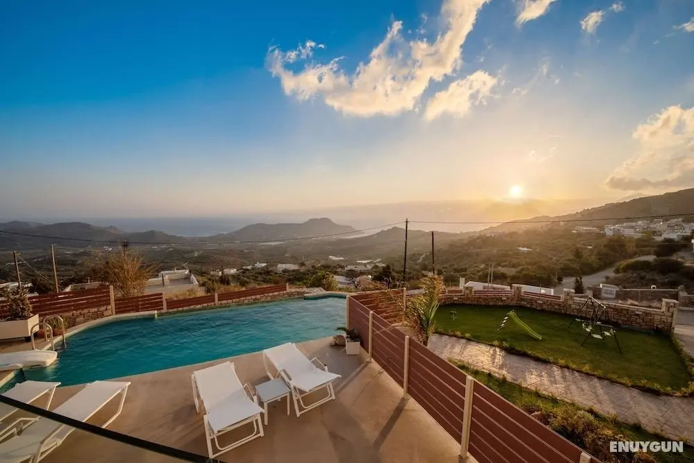Mountainside Villa With Private Pool and Kids Playground Walk to Restaurant - Oda