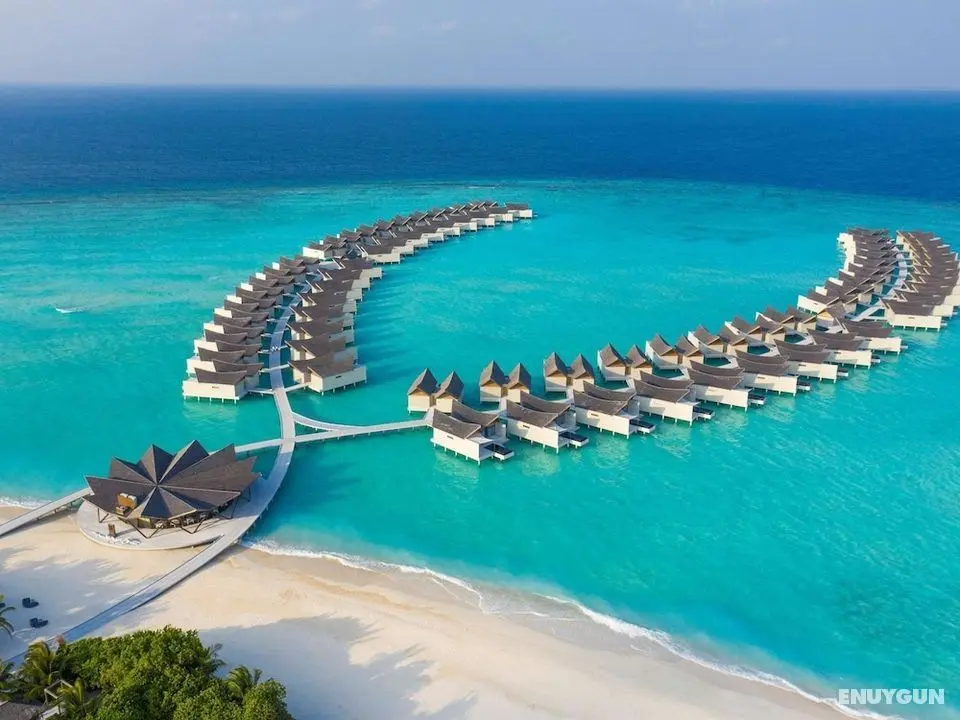 Mövenpick Resort Kuredhivaru Maldives - Öne Çıkan Resim