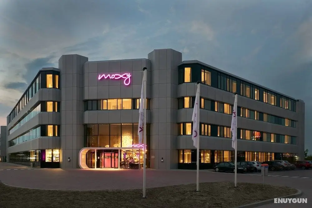 Moxy Amsterdam Schiphol Airport, a Marriott Hotel - Öne Çıkan Resim