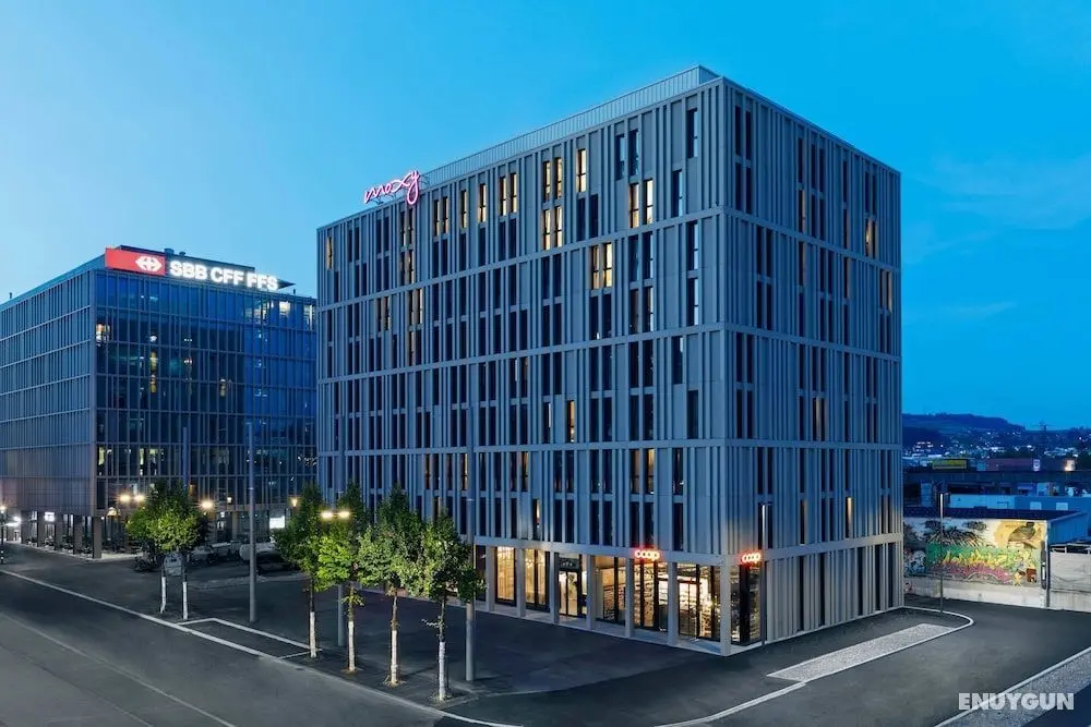 Moxy Bern Expo, a Marriott Hotel - Dış Mekan