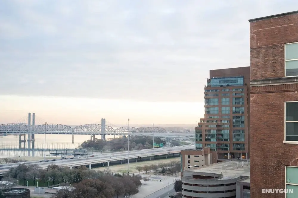 Moxy Louisville Downtown, a Marriott Hotel - Oda