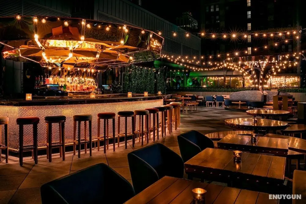 Moxy NYC Times Square - Öne Çıkan Resim