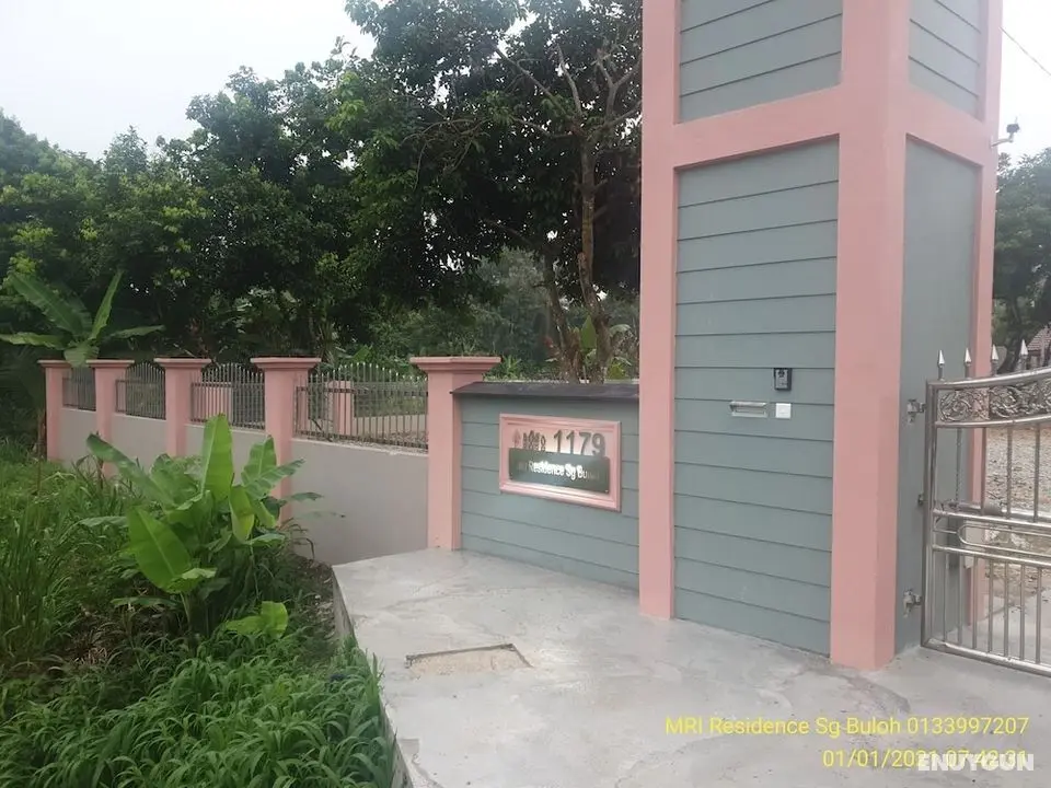 Mri Homestay Sg Buloh - Studio Unit With Chargeable Private Pool - Mülk Olanakları