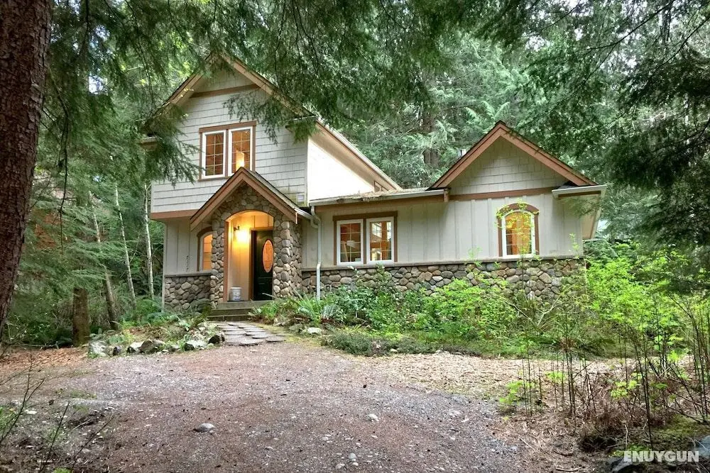 Mt. Baker Lodging Cabin 34 – Hot Tub, WiFi, Sleeps 8! by MBL - Öne Çıkan Resim