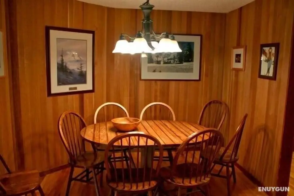 Mt Baker Lodging Condo 41 - Sleeps 8 - Oda