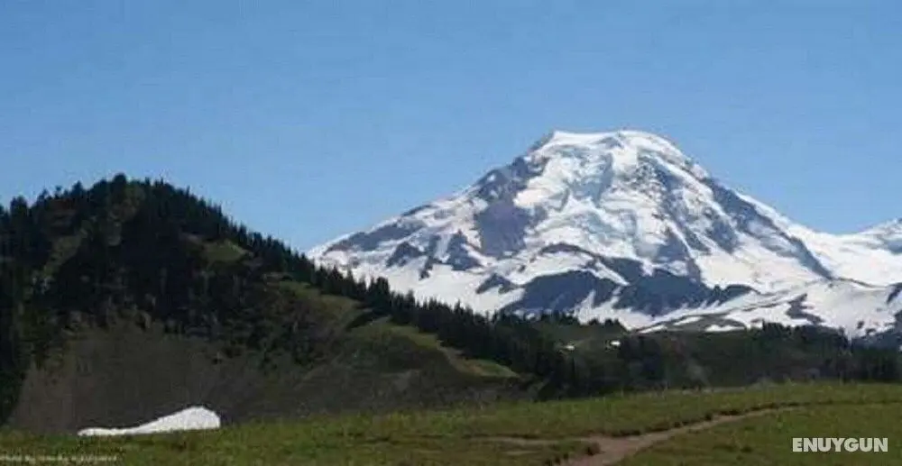 Mt Baker Lodging Ensuite 5 - Sleeps 2 - Oda