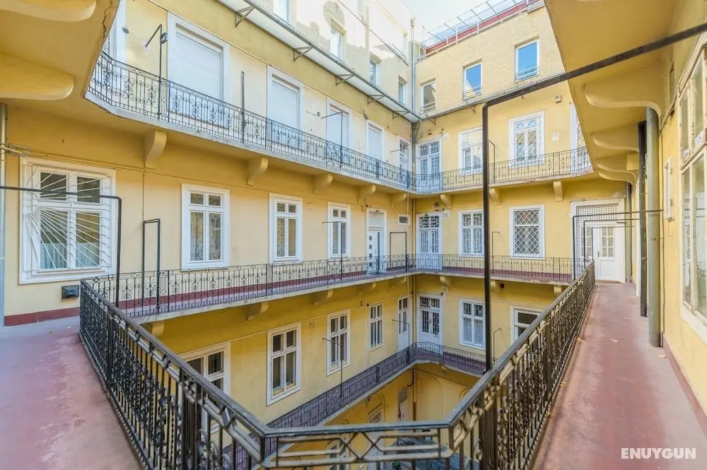 Music Academy Bedroom Suite - Dış Mekan