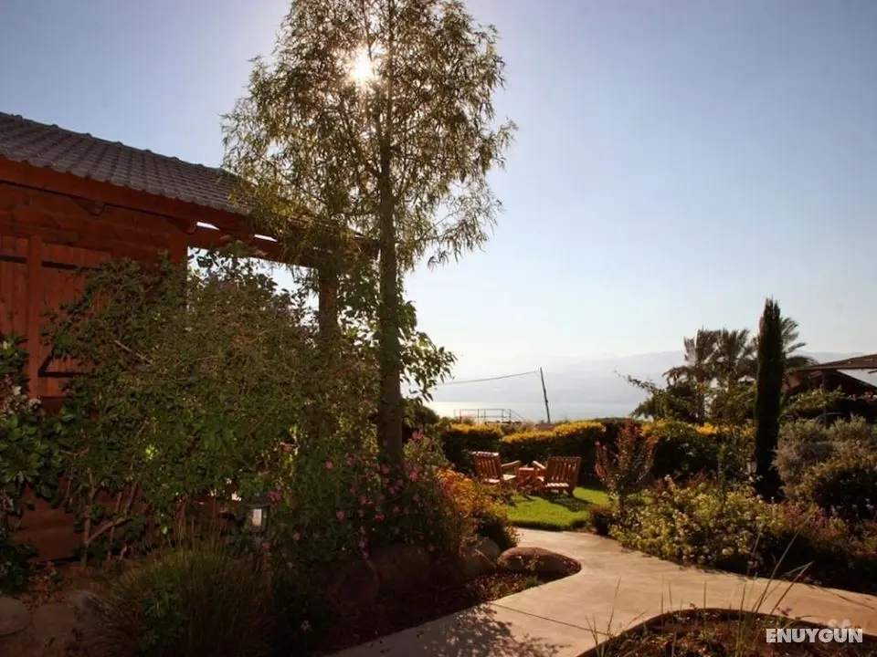 Musical Garden Cabins - Öne Çıkan Resim