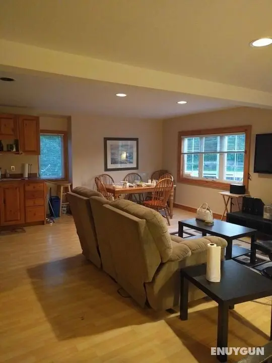 Muskoka Lake and Marina View Room - Öne Çıkan Resim