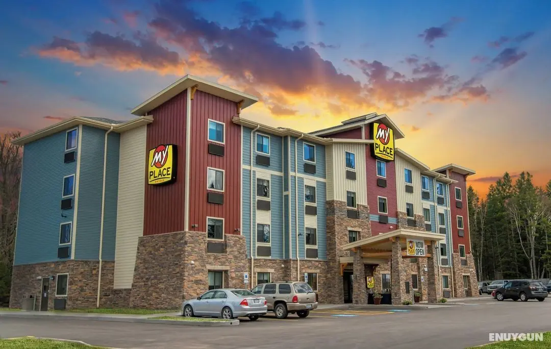 MY PLACE HOTEL - MARQUETTE, MI - Öne Çıkan Resim