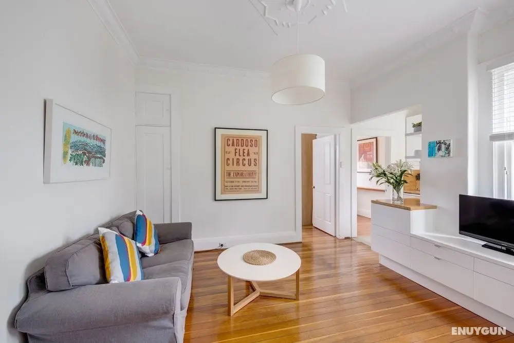 My Sydney Apartment Elizabeth Bay by Kate - Öne Çıkan Resim