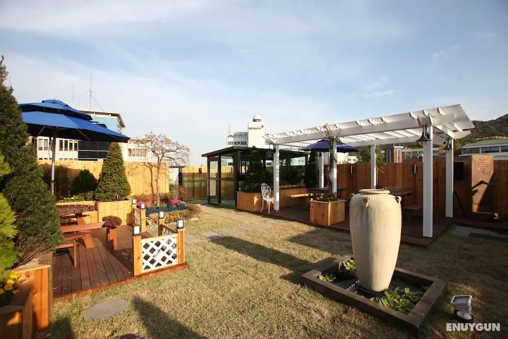 Myeongdong MOM House - Dış Mekanlar