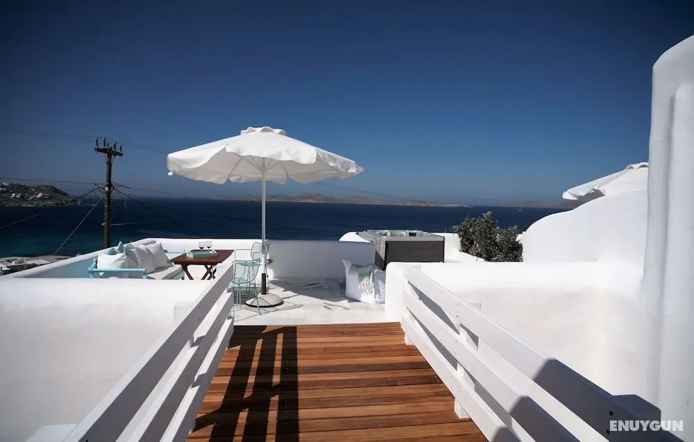 Mykonos Moussa Suites - Oda Düzeni