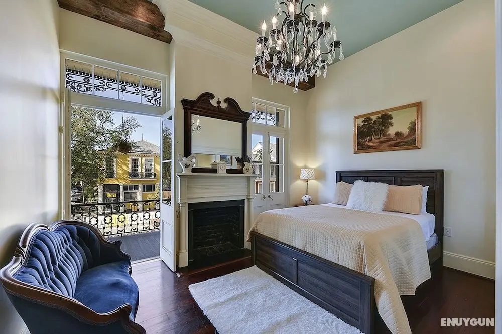 N Rampart Apartments - Lux 3BD 2BA French Quarter w Courtyard - Oda