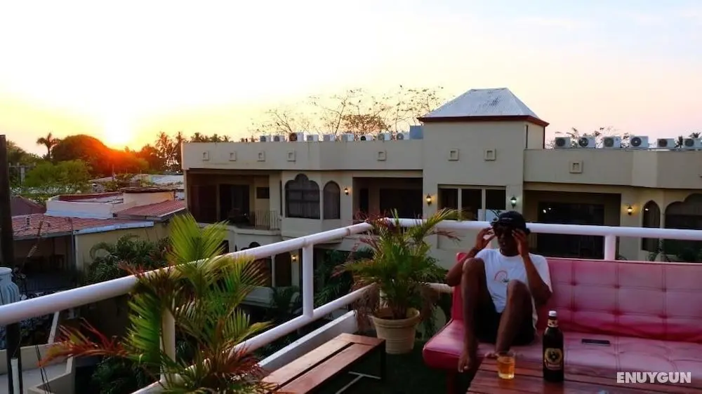 Nahualli Hostel Tamarindo - Dış Mekan