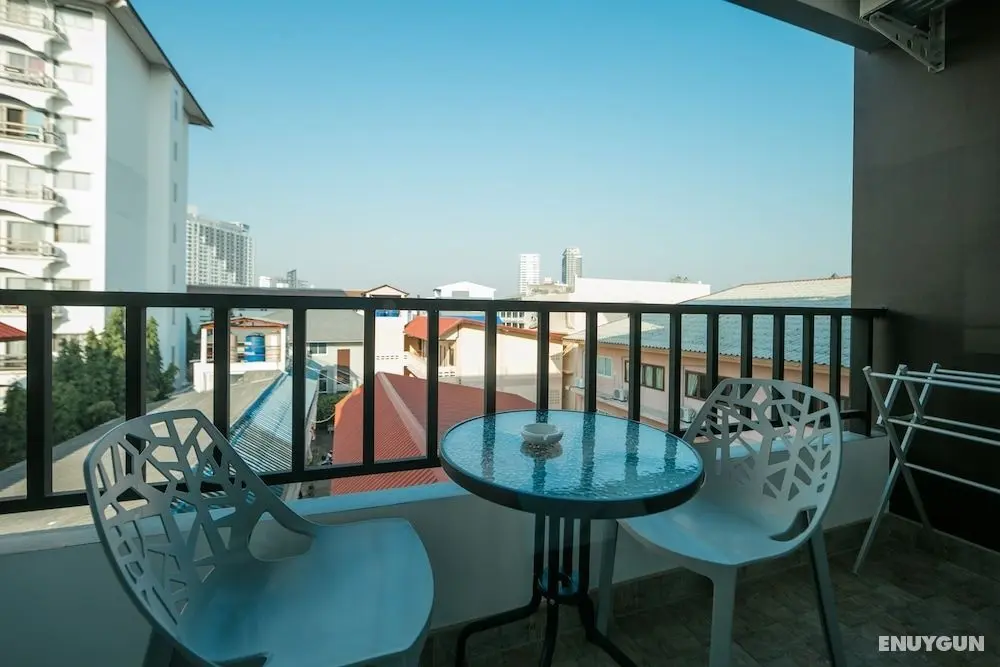 Nalanta Pattaya Hotel - Oda Düzeni