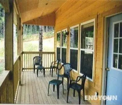 NANTAHALA CABINS - Genel