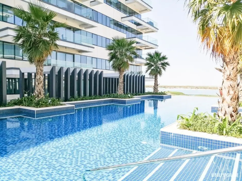 Nasma Holiday Homes - Mayan 3, Yas Island - Havuz