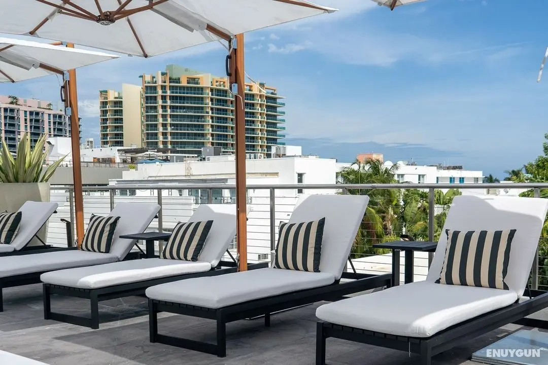 Nassau Suite Hotel - Bar
