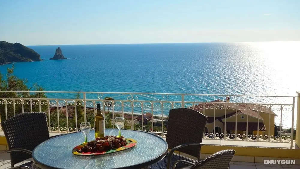 Natalia Apartment B With Panoramic sea Views of Agios Gordios bay - Öne Çıkan Resim