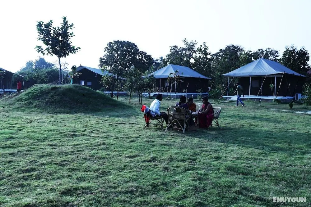Nature sprout's Bodhivann Jungle Camp - Öne Çıkan Resim