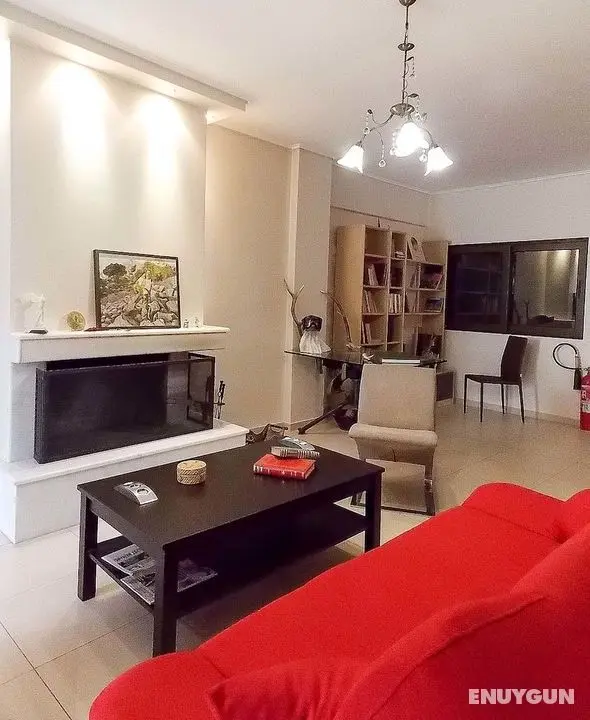 Nea Filadelfia Spacious Apartment with garden - Öne Çıkan Resim