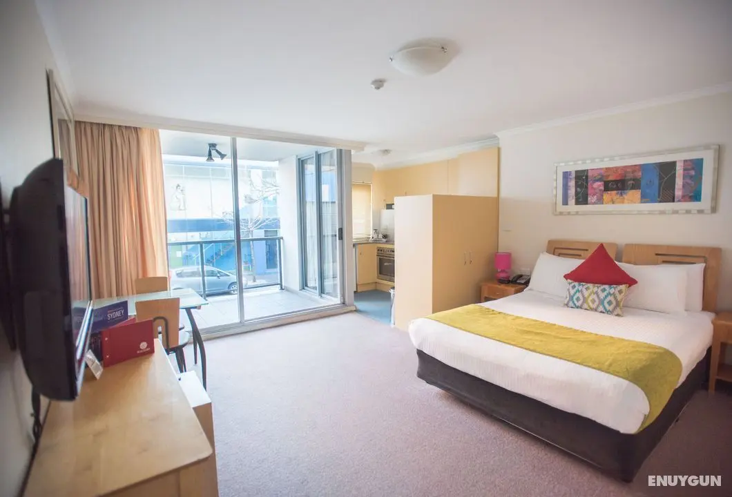 Nesuto Chippendale Apartment Hotel - Oda