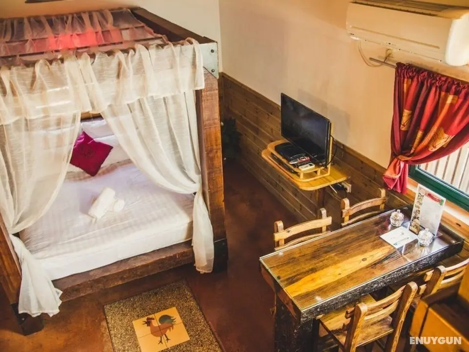 Neve Bar boutique hotel in the village - Öne Çıkan Resim