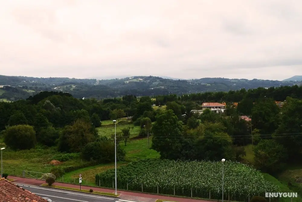Hotel New Bilbao Airport - Oda Manzaraları