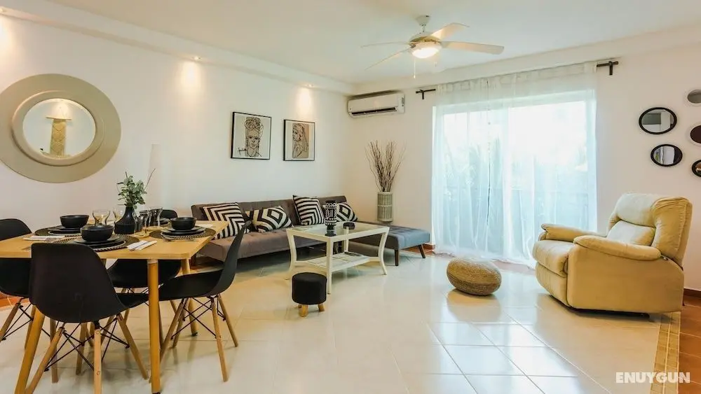 New Cozy Beach Apartment With Private Beach on WS - Oda