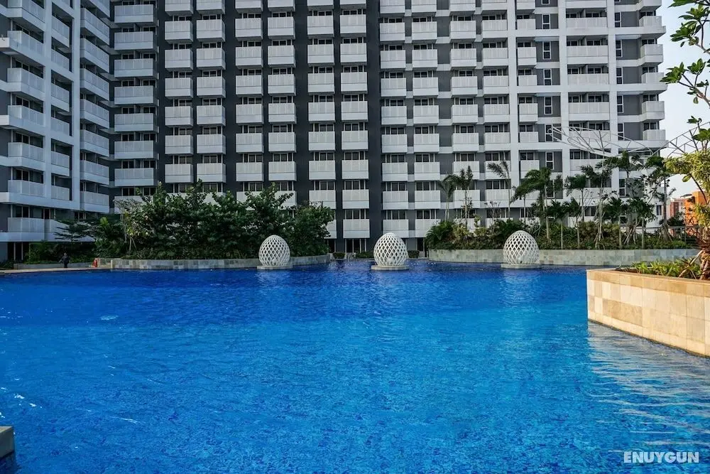 New Furnished Studio West Vista Apartment near Puri Indah - Havuz