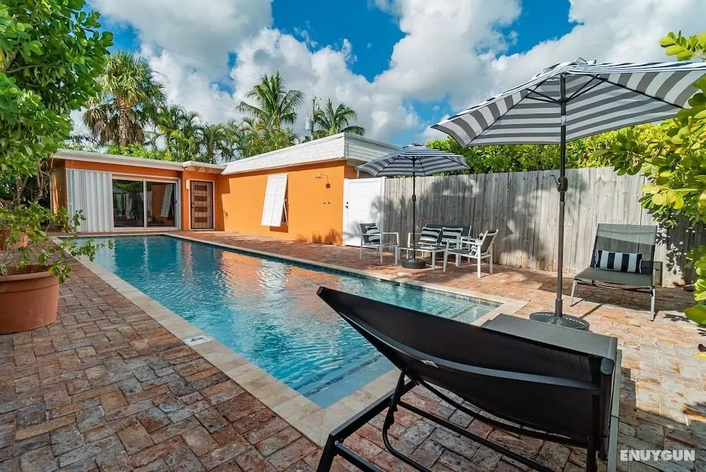 New Hummingbird Private Pool Cottage 2/2 In Flamingo Park Downtown Beach, Shops & Restaurants - Öne Çıkan Resim