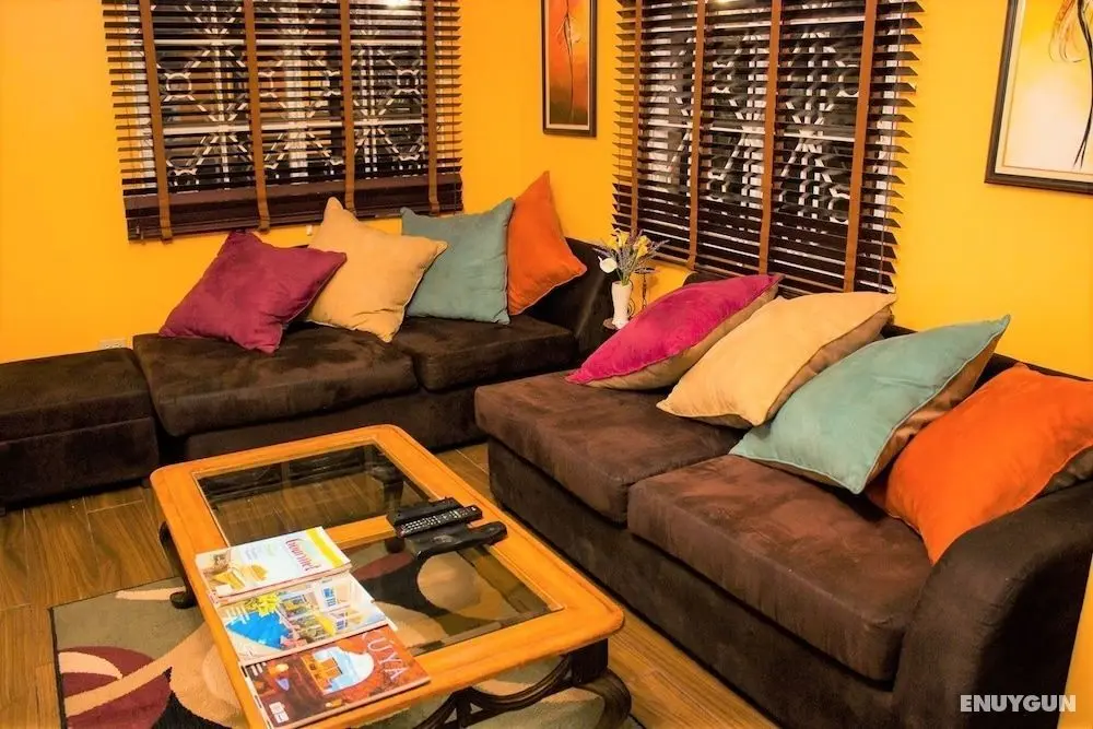 New Kingston Guest Apt at The Stadium - Öne Çıkan Resim