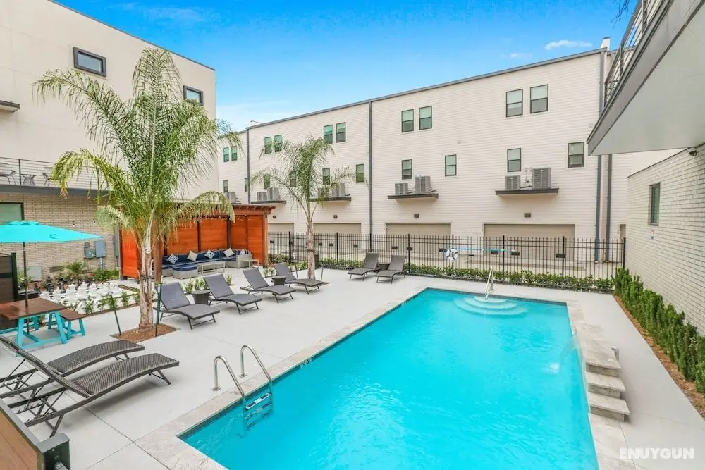 New Townhouse with 2 Balconies - Havuz