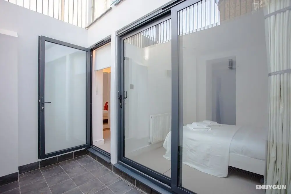 Newly Refurbished Modern 3 Bedroom Apartment in Affluent Fulham - Oda
