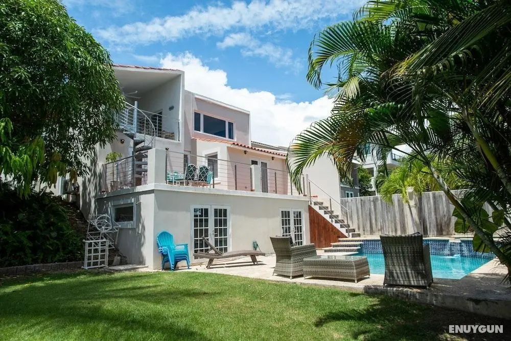 Newly Remodeled Townhouse w Private Pool Sc40 - Oda
