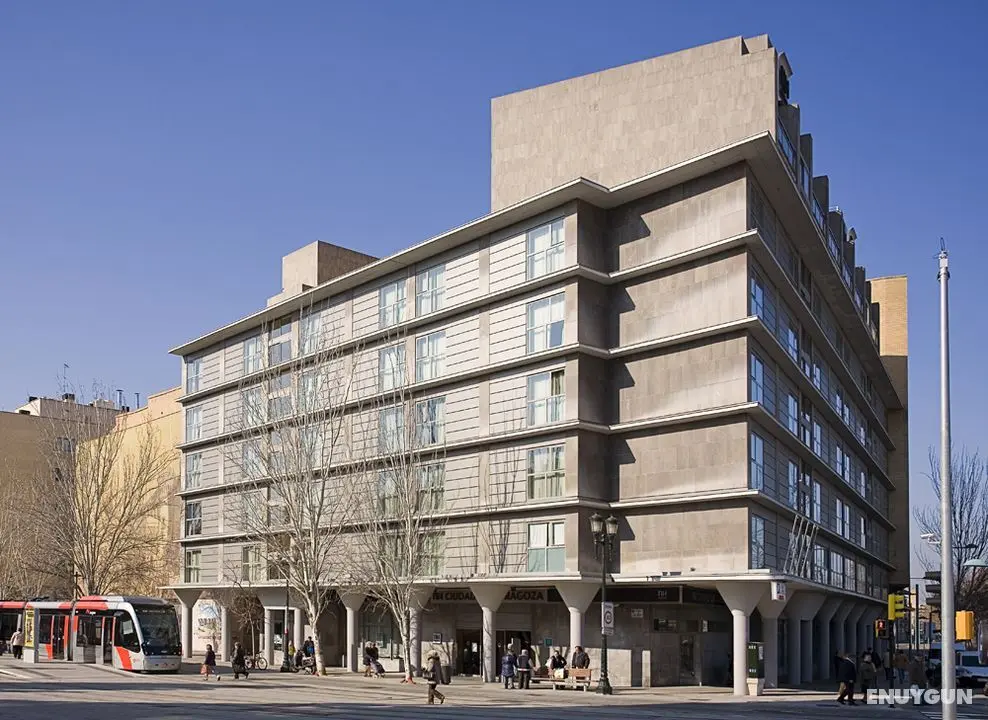 NH Ciudad de Zaragoza - Genel