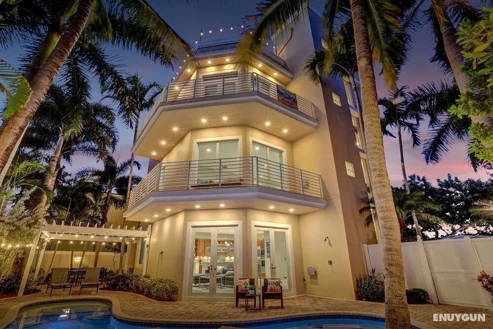 The Nia Tower Ultimate Beach House - Dış Mekan