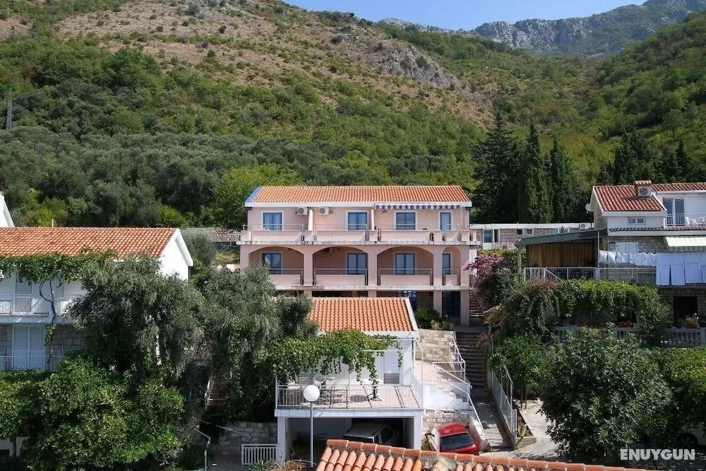 Nica Apartmani - Öne Çıkan Resim