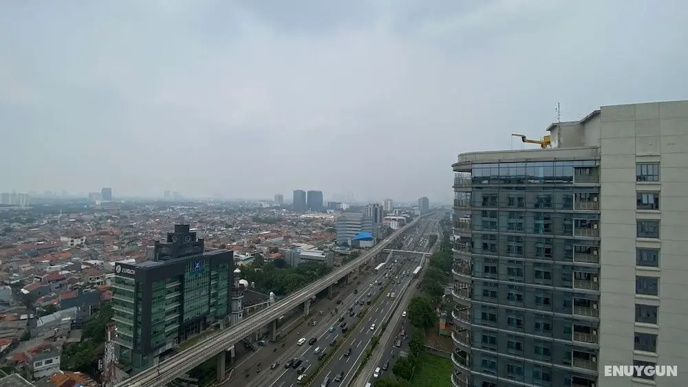 Nice And Cozy Studio At Signature Park Tebet Apartment - Konum Öne Çıkanlar