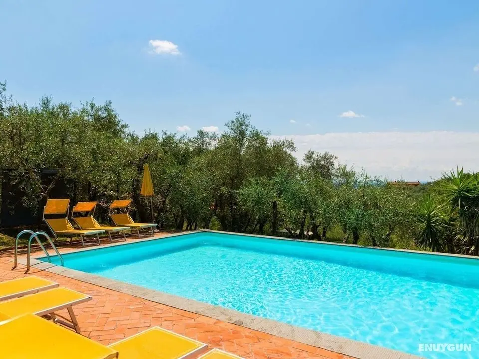 Nice Farmhouse in Montecatini Terme with Sauna & Hot Tub - Öne Çıkan Resim