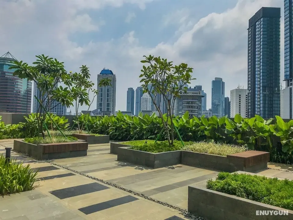 Nice And Strategic 1Br At Ciputra World 2 Apartment - Dış Mekan