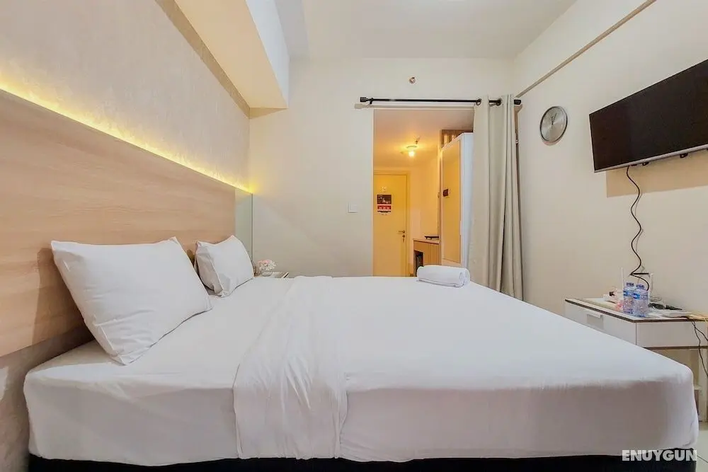 Nice Studio Apartment At M-Town Residence - Oda