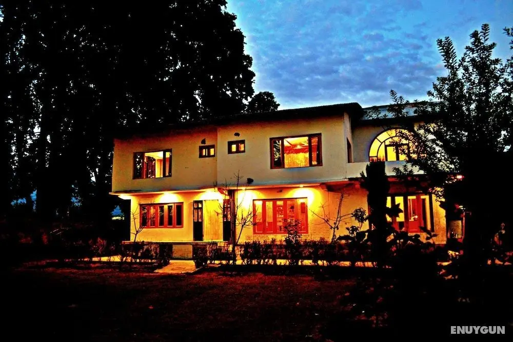 Nigeen Lake View Resort - Öne Çıkan Resim