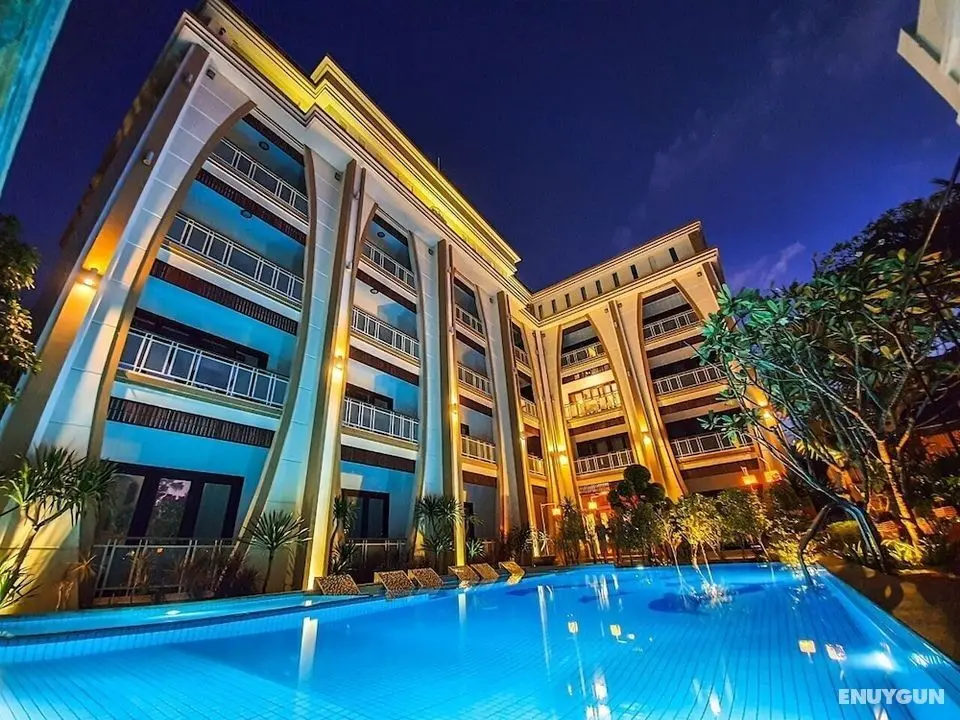 The Night Hotel - Öne Çıkan Resim