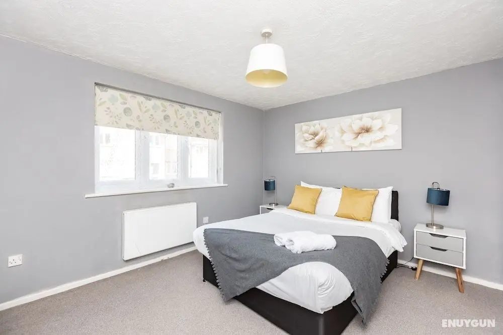 Nightingale Suite by Kasar Stays - Oda